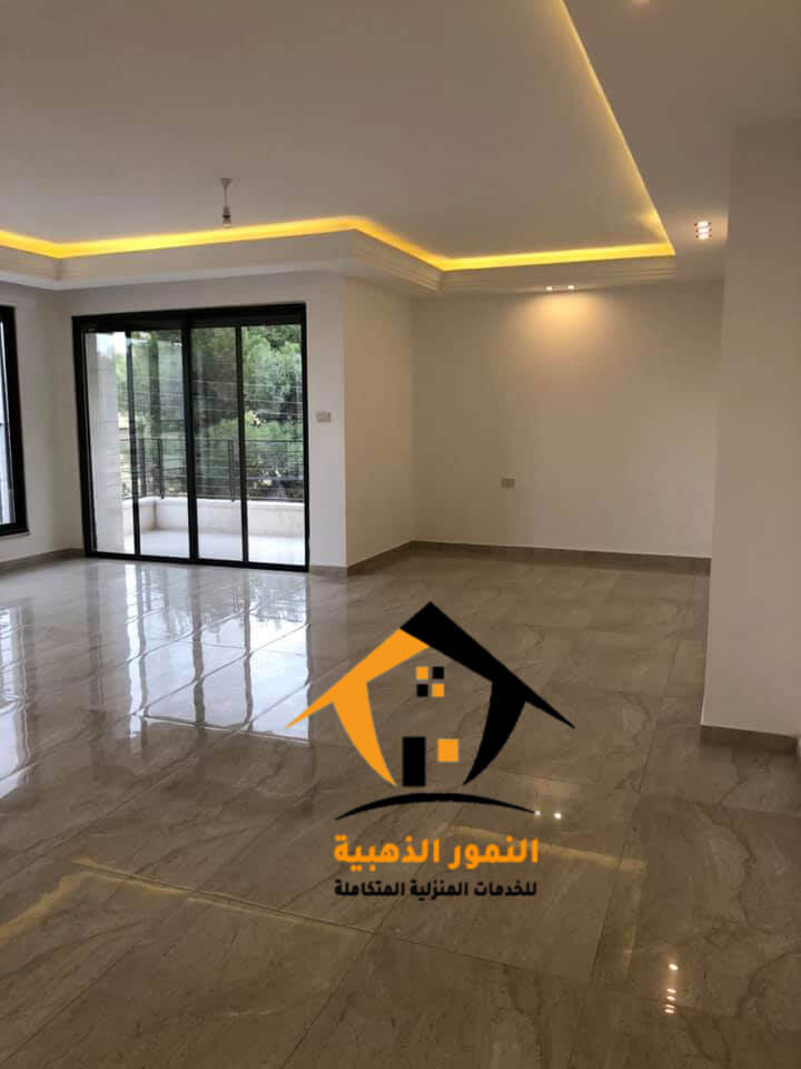 تنظيف أرضيات
